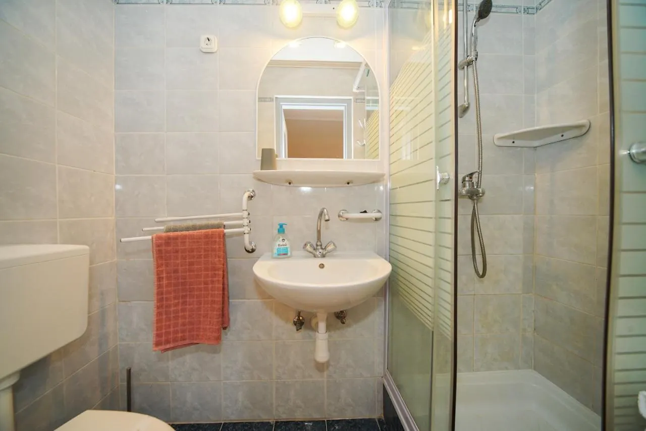 Tatil Evi Siesta Vendeghaz Villa Eğri Macaristan