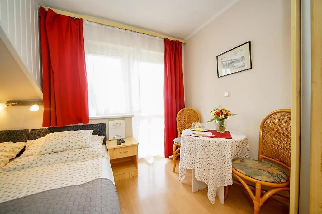 Siesta Vendeghaz Villa Eğri 0*,  Macaristan